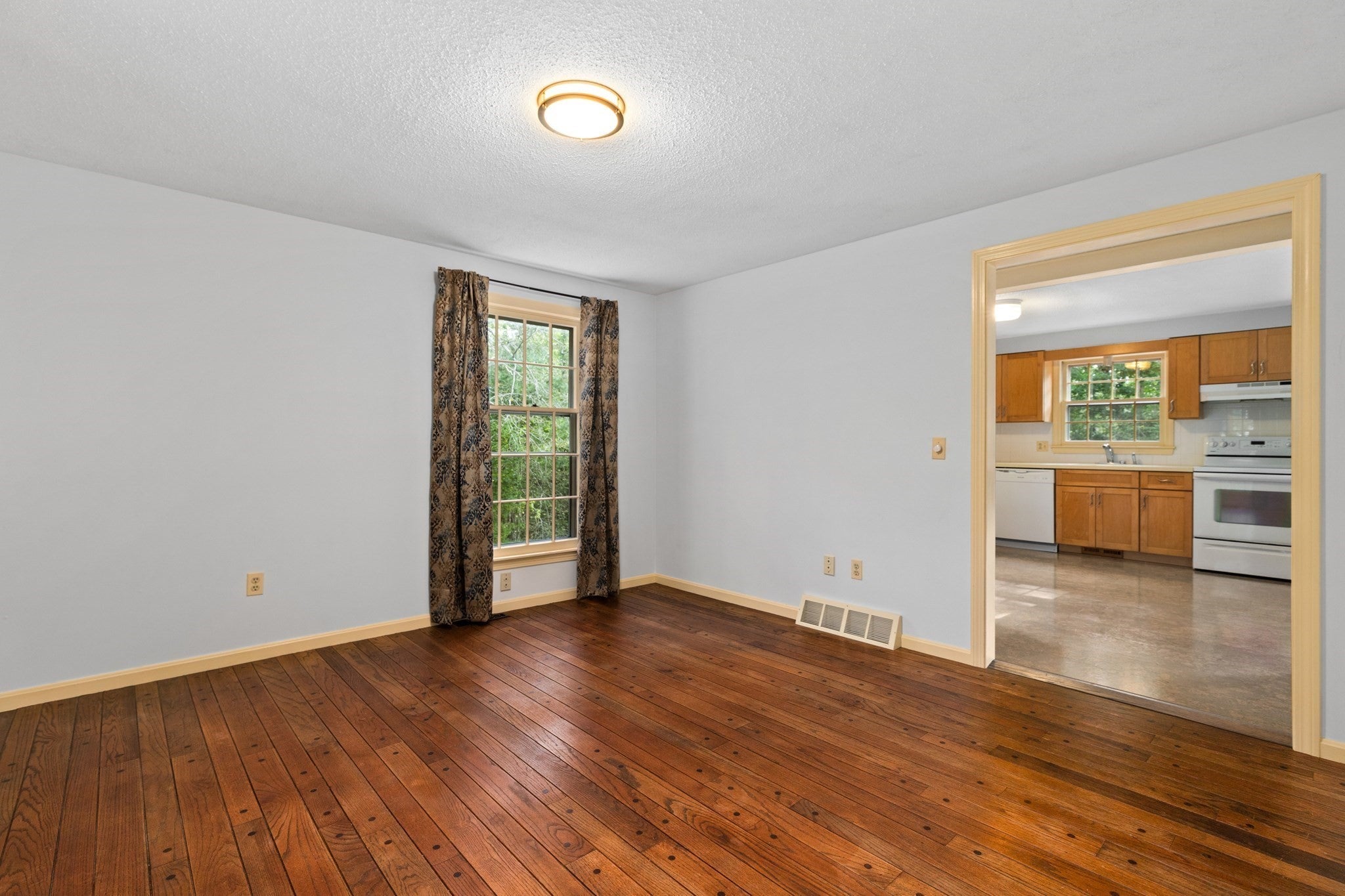204 Woods Hole Rd, Falmouth, MA, 204 Woods Hole Rd, Falmouth, MA Photo #16