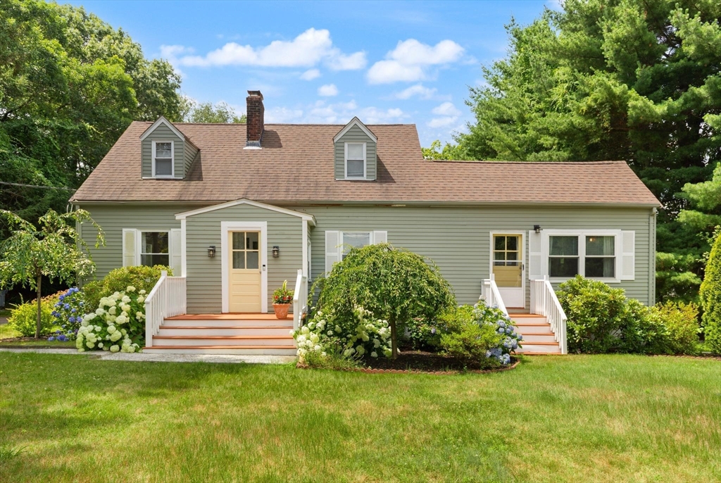 335 Moosehill Road, Walpole, MA Photo #1