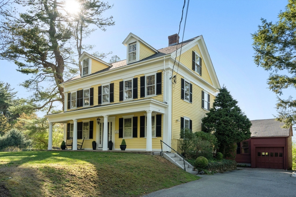 137 Wellesley St