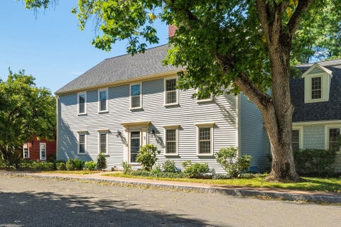 Photo of 3 Seaborn Place #3, Lexington, MA 02420 (MLS # 73582589)