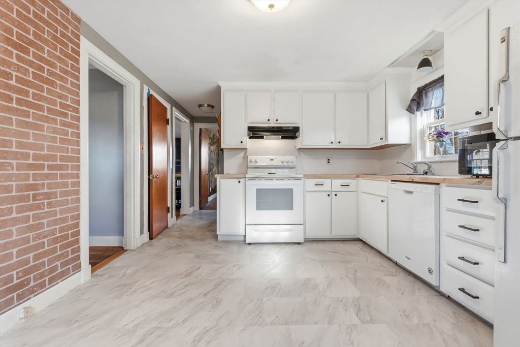 287 Main St
