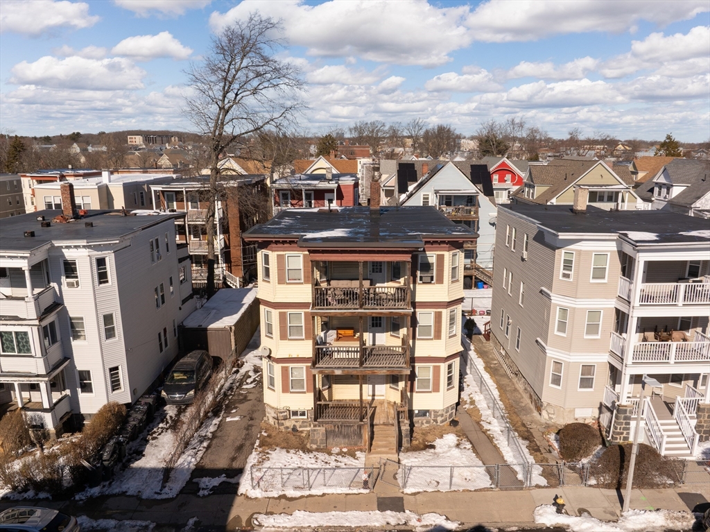 35 Wilcock  St