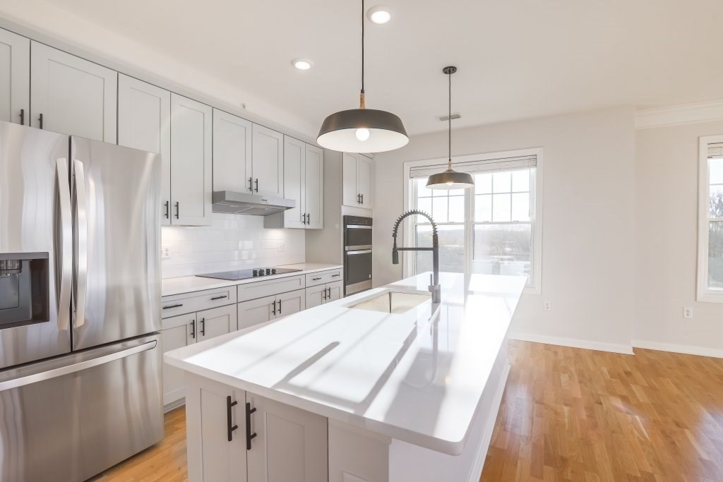 6 Peters Farm Way 406