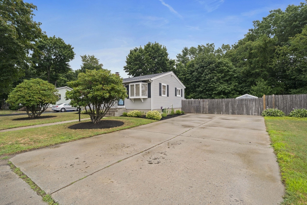136 Pond Street, Rockland, MA, 136 Pond Street, Rockland, MA Photo #3