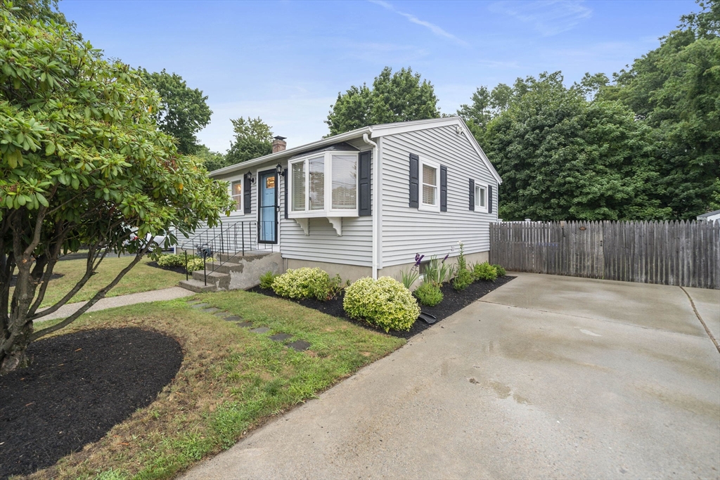 136 Pond Street, Rockland, MA, 136 Pond Street, Rockland, MA Photo #2