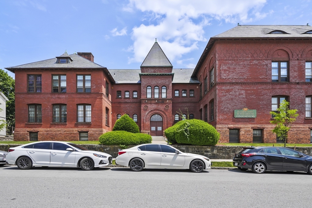 31 Elizabeth Street 103