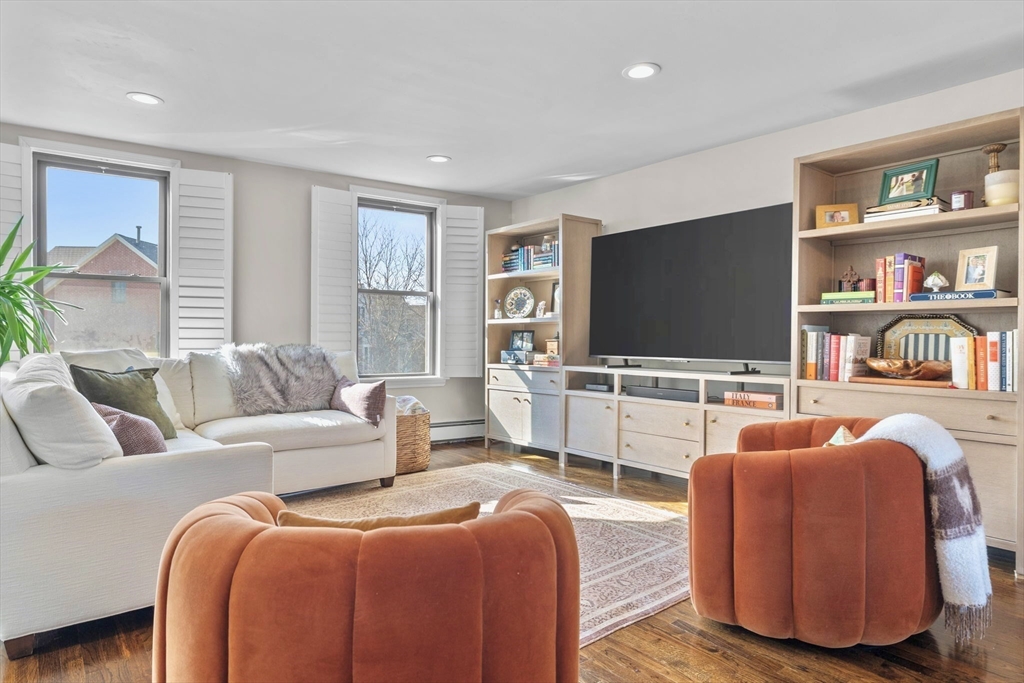 417 Bunker Hill St 2