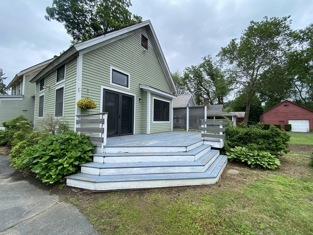 106 N Main St