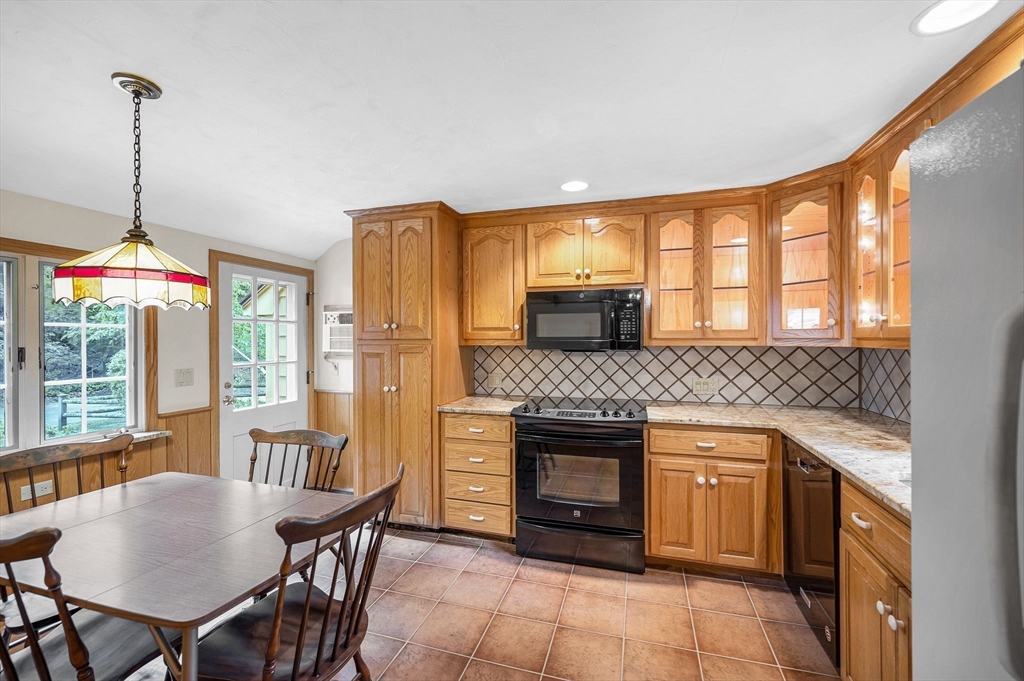 16 Cottage Park