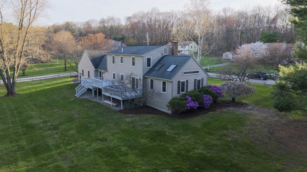 209 Forest St