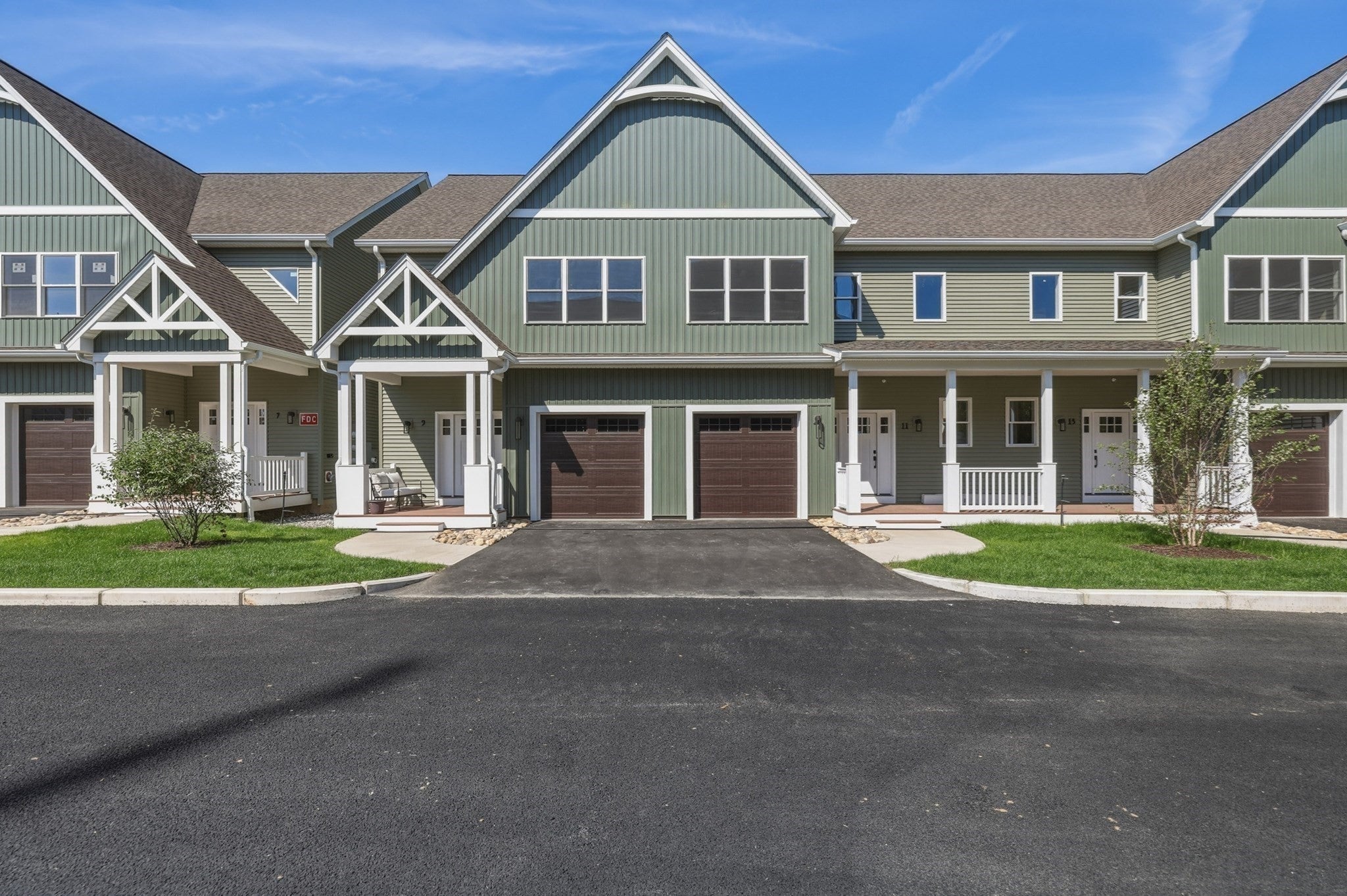 13 Elizabeth Lane 13