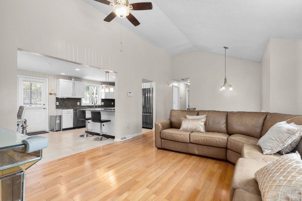 39 Frost Ave, Brockton, MA, 39 Frost Ave, Brockton, MA Photo #9