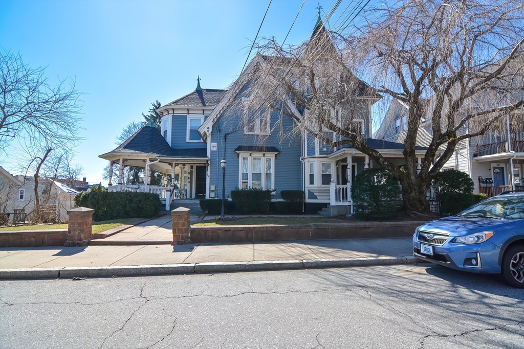 34 High St