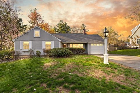 Photo of 4 Strout Ave, Lynnfield, MA 01940 (MLS # 73513775)