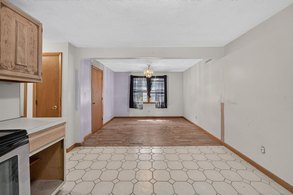 39 Mountain Ave, Saugus, MA, 39 Mountain Ave, Saugus, MA Photo #9