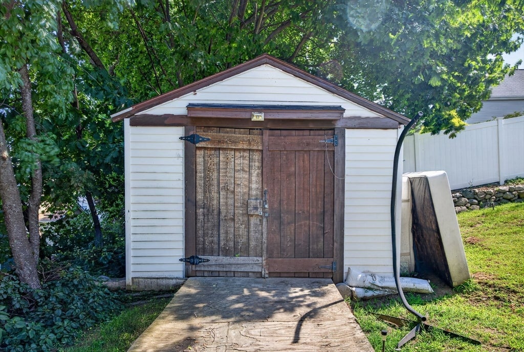39 Mountain Ave, Saugus, MA, 39 Mountain Ave, Saugus, MA Photo #32