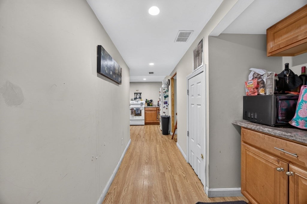 39 Mountain Ave, Saugus, MA, 39 Mountain Ave, Saugus, MA Photo #22