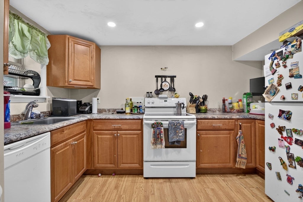 39 Mountain Ave, Saugus, MA, 39 Mountain Ave, Saugus, MA Photo #23