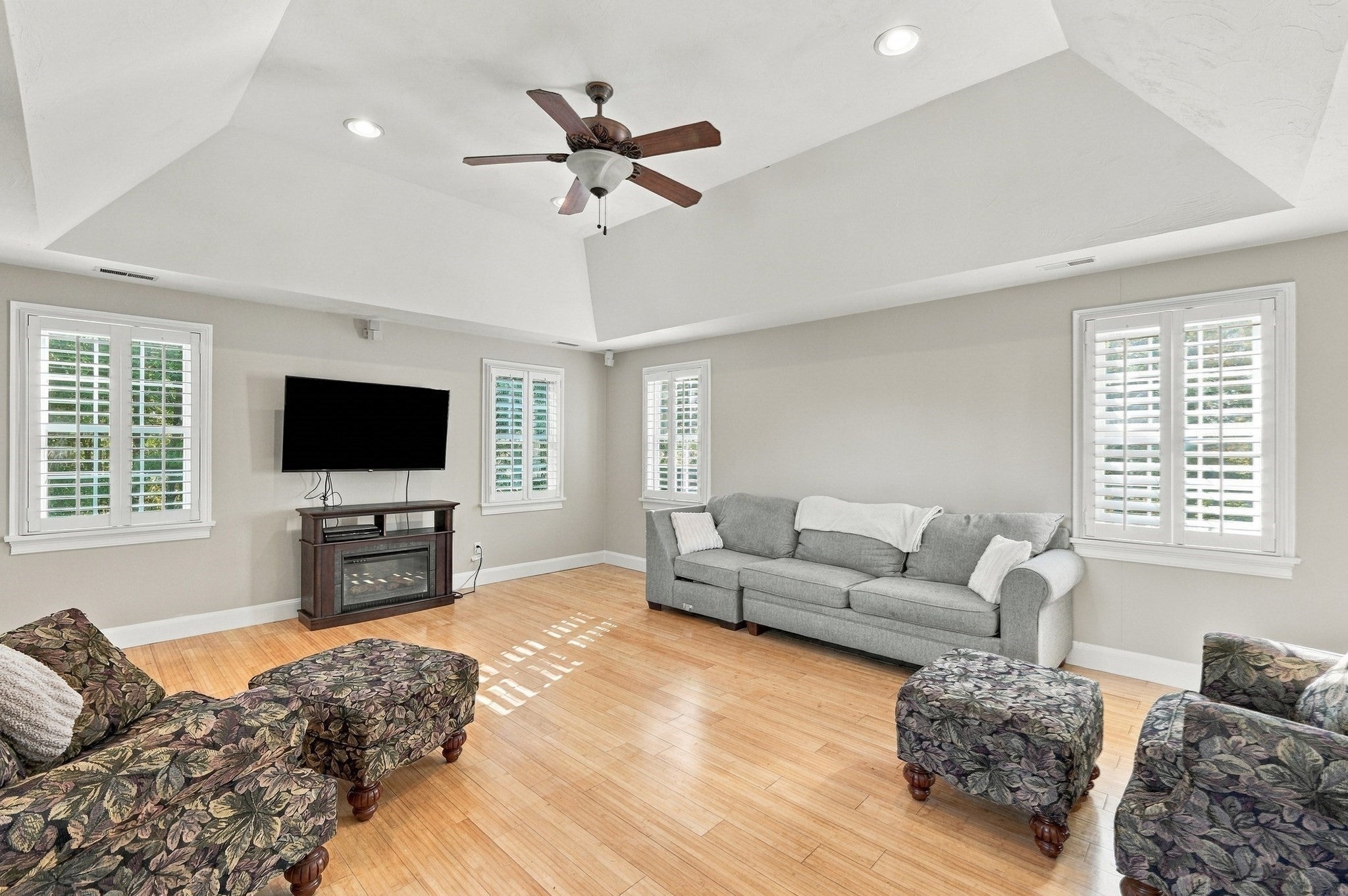 23 Brook St, Raynham, MA Photo #17