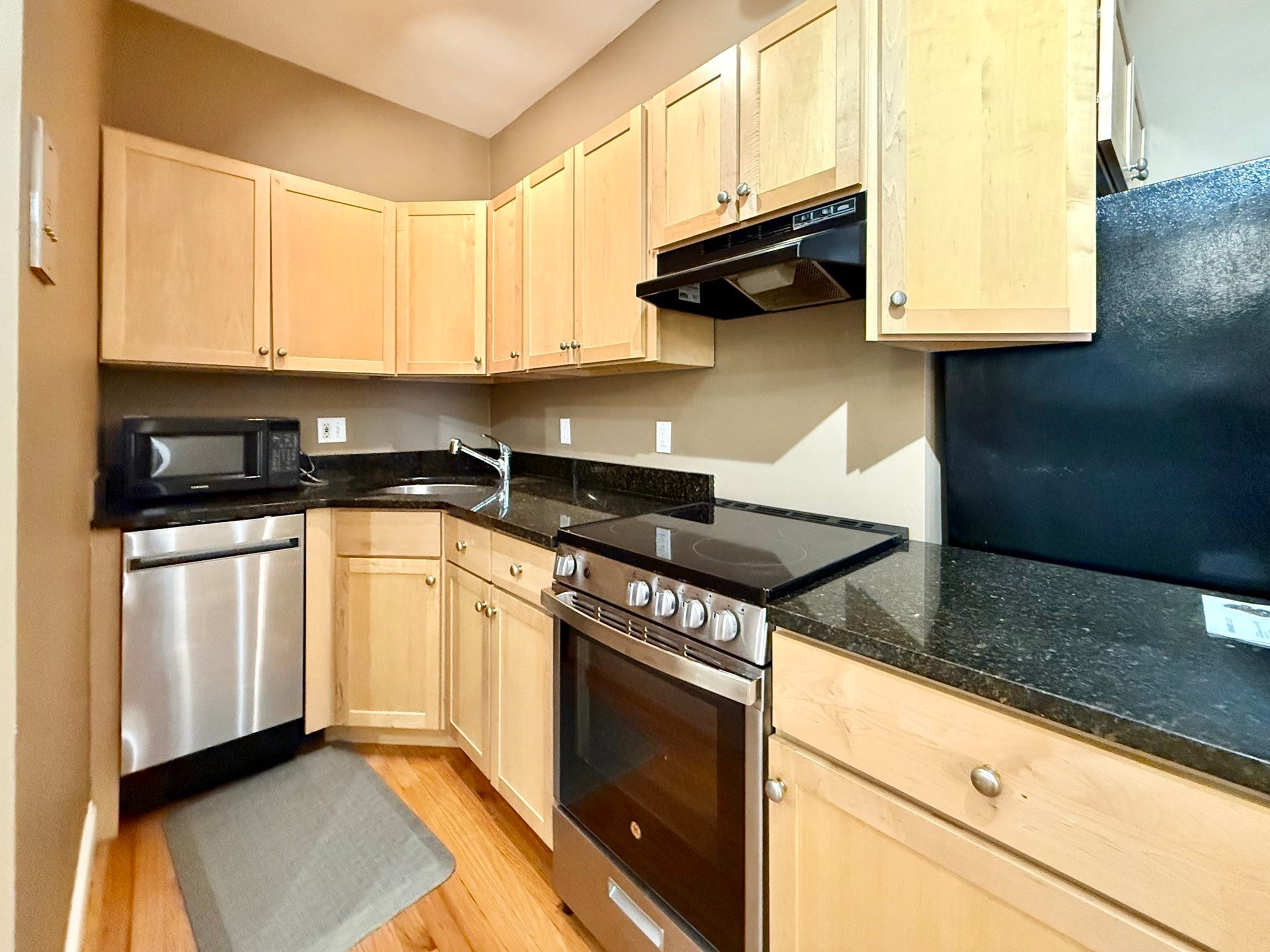2 Arlington St #22, Cambridge, MA, 2 Arlington St #22, Cambridge, MA Photo #4