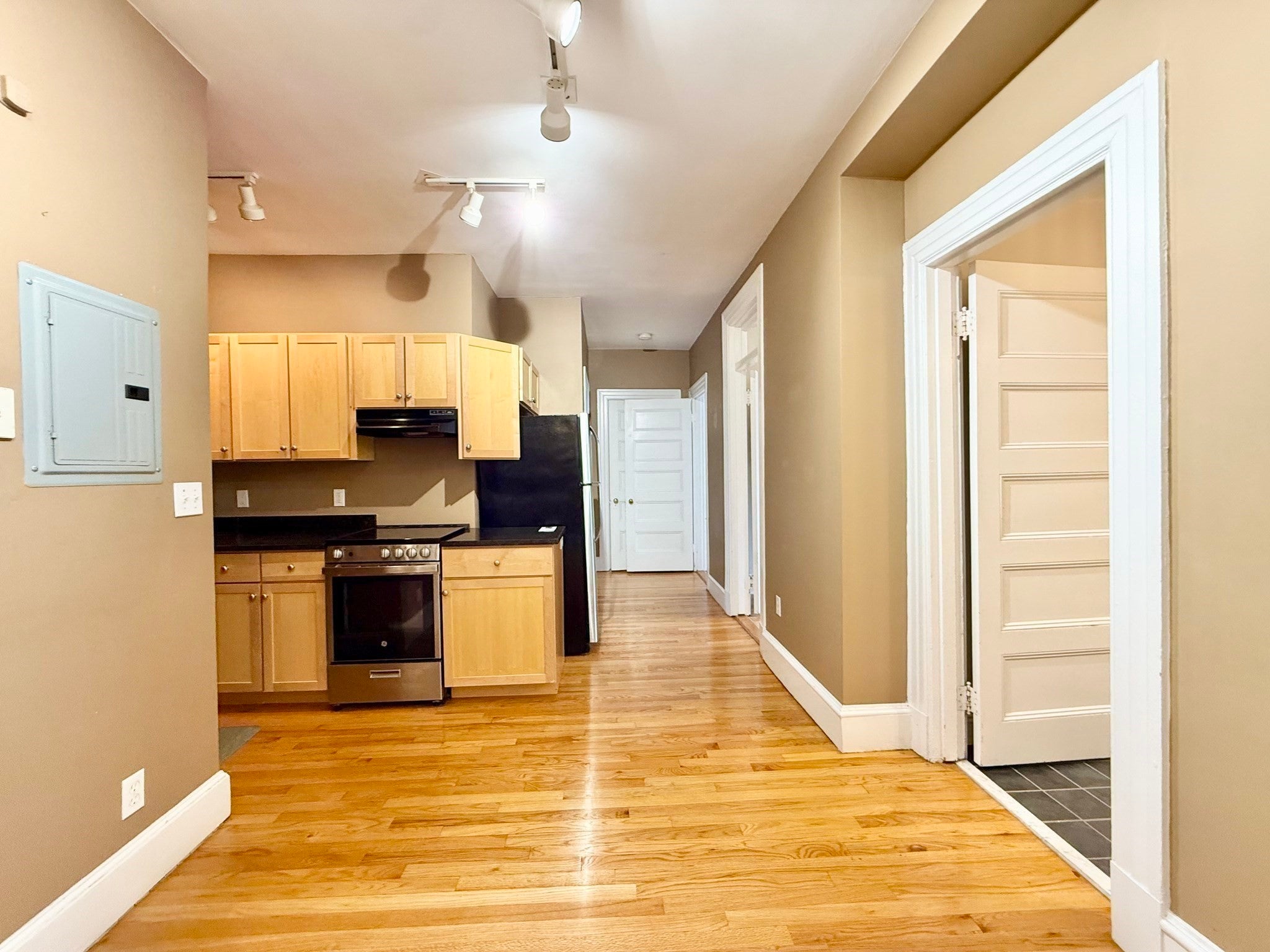 2 Arlington St #22, Cambridge, MA, 2 Arlington St #22, Cambridge, MA Photo #21
