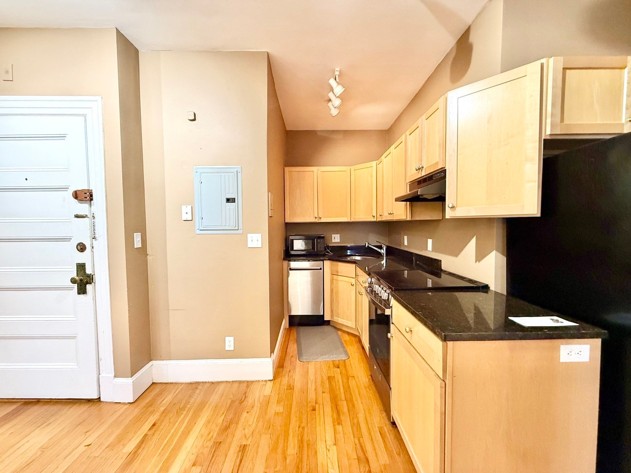 2 Arlington St #22, Cambridge, MA, 2 Arlington St #22, Cambridge, MA Photo #26