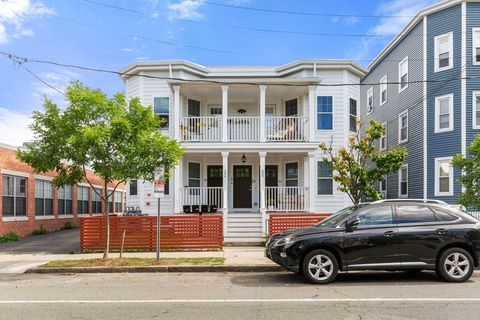 32 Cameron Avenue Cambridge MA 02140