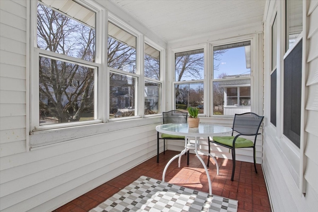 32 Courtney Road