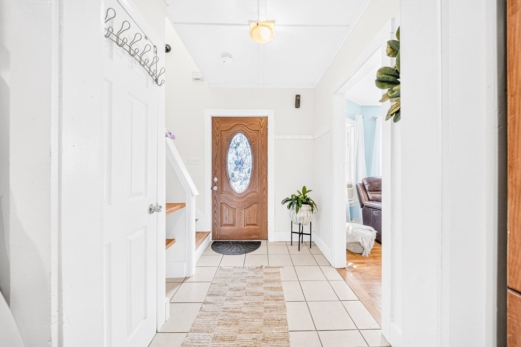 22 Emerson PL, Lynn, MA, 22 Emerson PL, Lynn, MA Photo #2