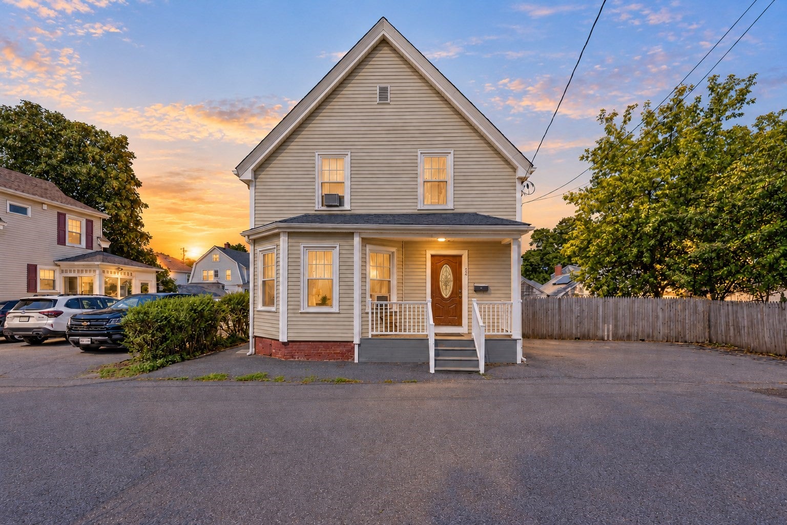 22 Emerson PL