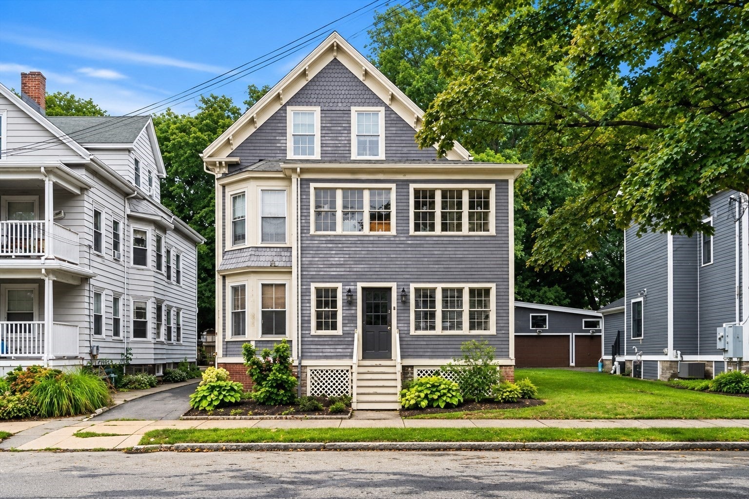 319 Lafayette Street