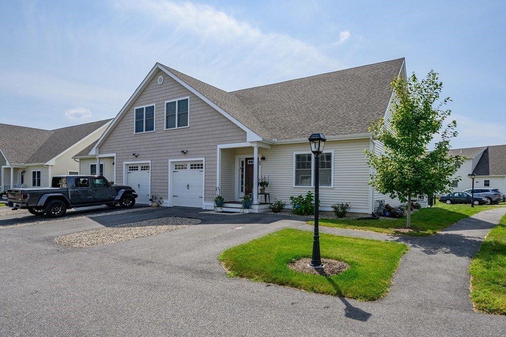 637 Gifford St #15B, Falmouth, MA Photo #27