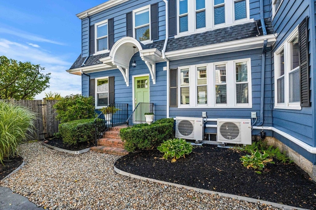 Photo of 13 Saltonstall Parkway, Salem, MA