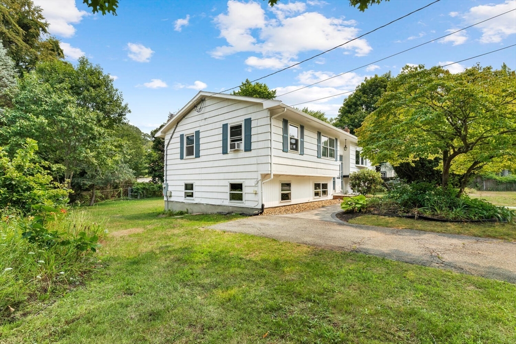 304 Lowell St