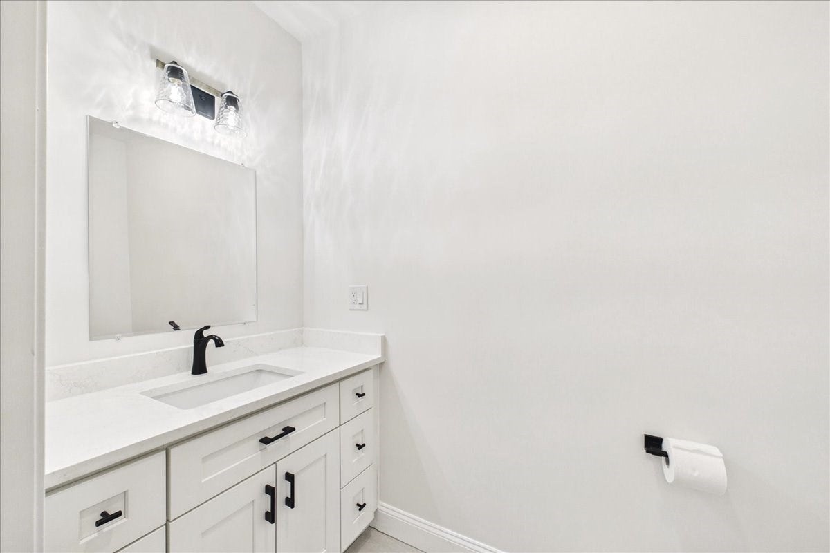 20 Dyer St #20, Rockland, MA Photo #14
