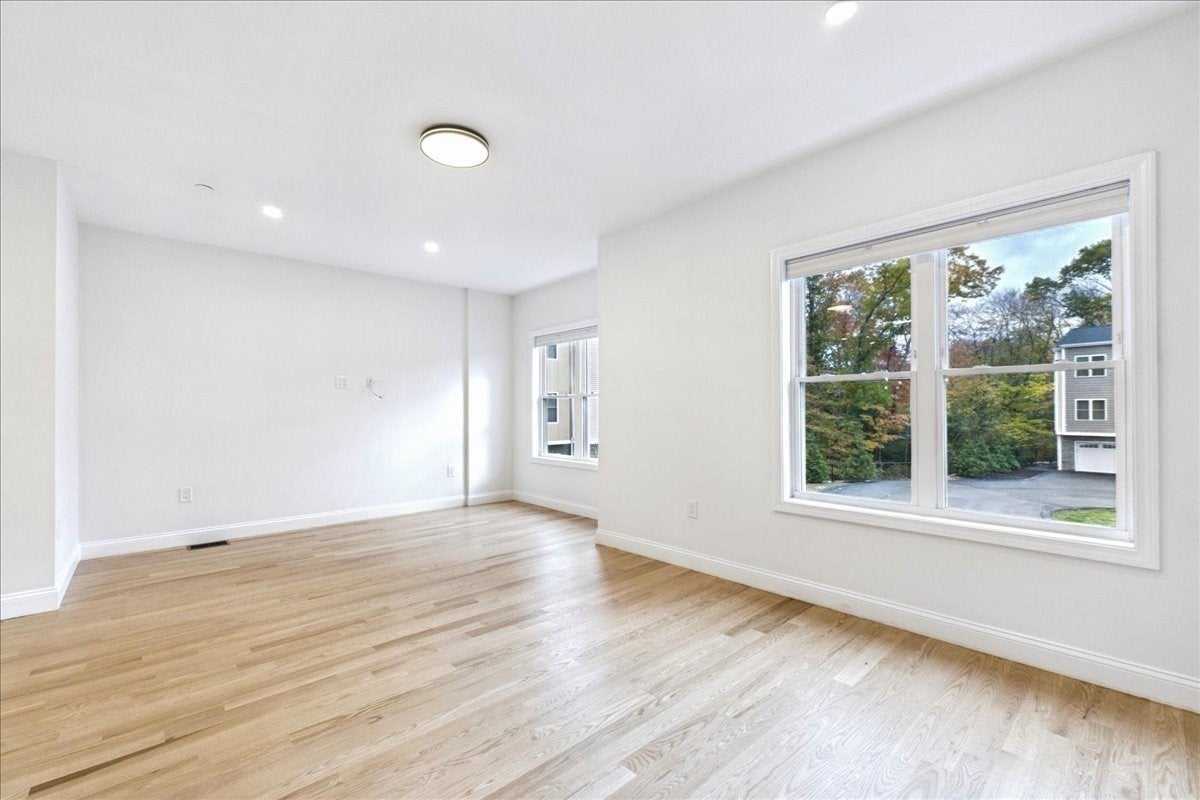 20 Dyer St #20, Rockland, MA Photo #17