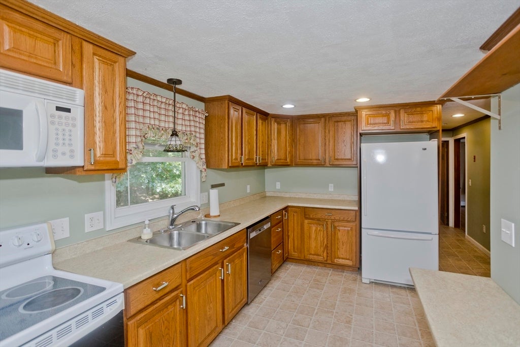 76 Bethany Rd