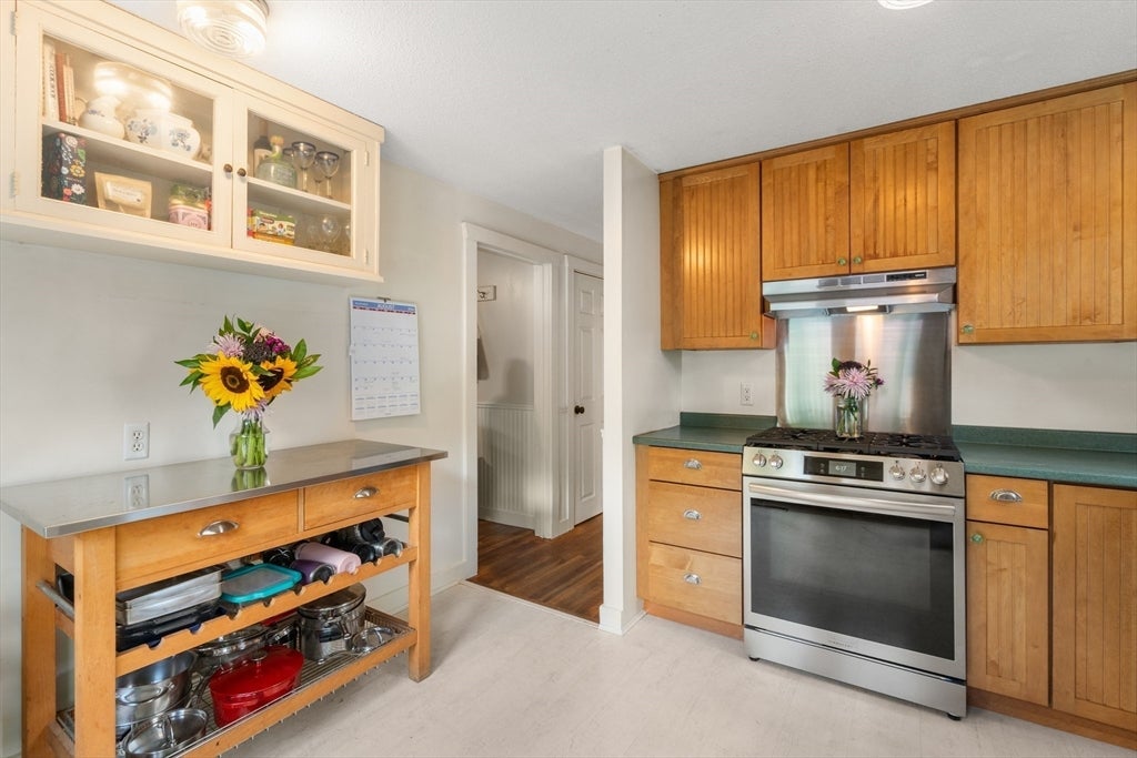 14 Lucas St, Carver, MA Photo #16