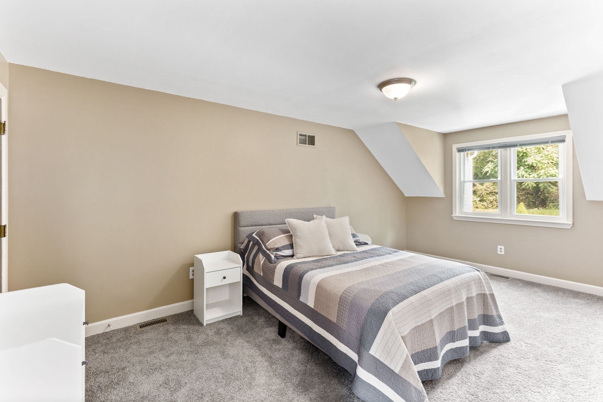 82 Paine St #82, Bellingham, MA, 82 Paine St #82, Bellingham, MA Photo #25