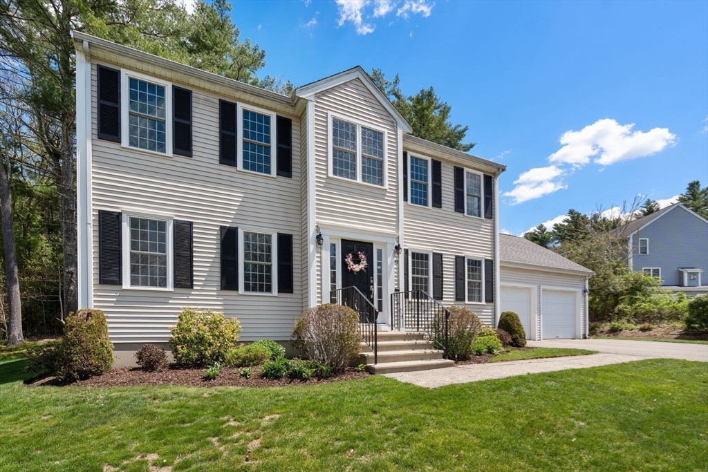 45 Cinnamon Ridge Cir, Middleboro, MA Photo #1