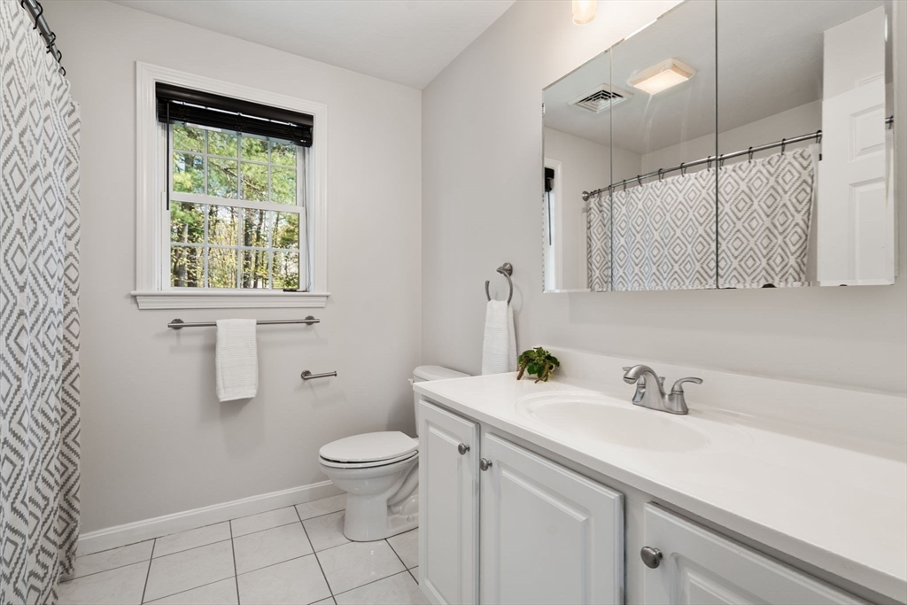 45 Cinnamon Ridge Cir, Middleboro, MA Photo #25