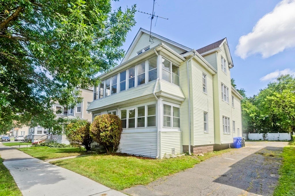 239-241 Oak Grove Ave, Springfield, MA Photo #38
