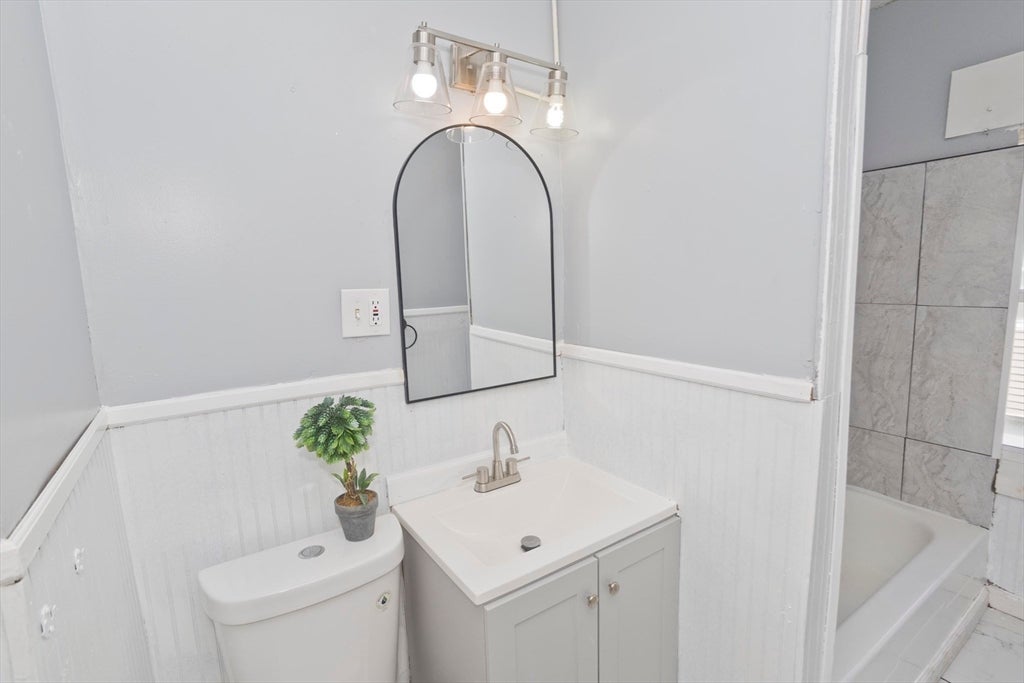 239-241 Oak Grove Ave, Springfield, MA Photo #31