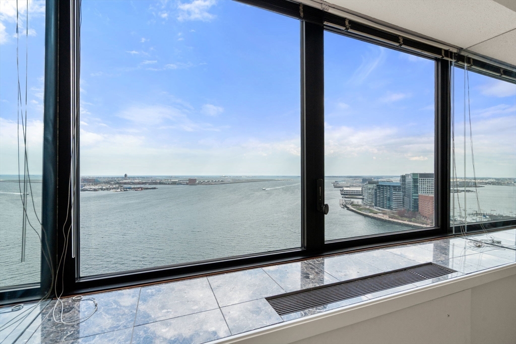 65 East India Row 27E