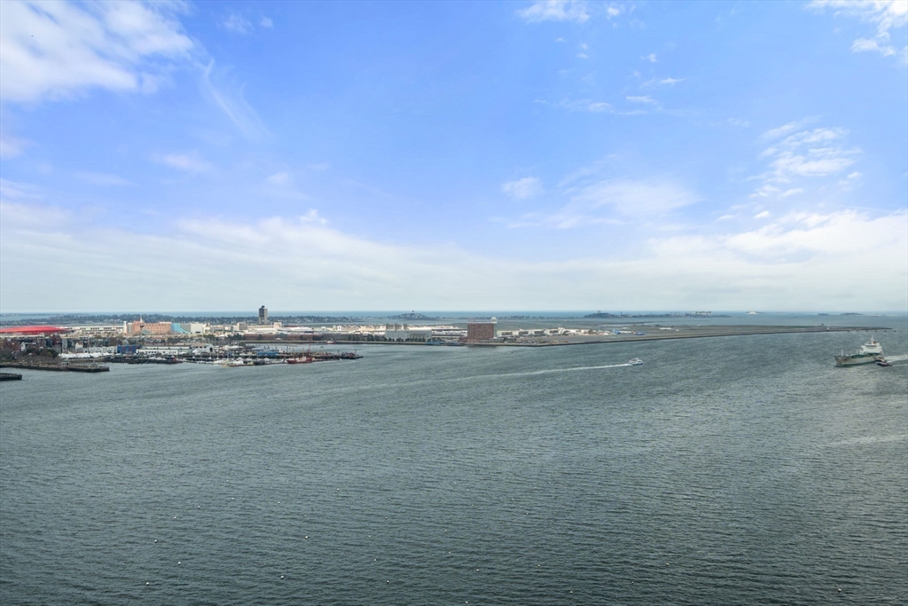 65 East India Row 27E