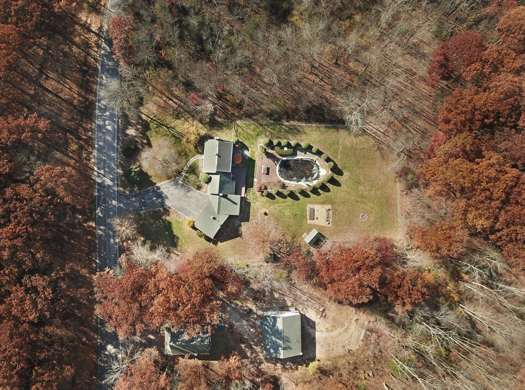 926 Old Turnpike Rd