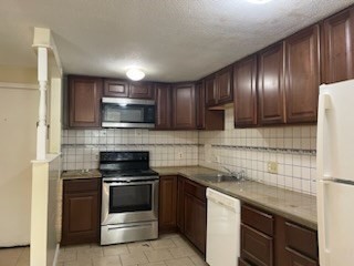 Photo 1 of 19 — 770 Cummins Hwy 11, Boston, MA 02126
