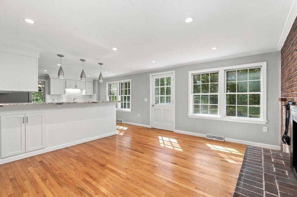 15 Sheridan Road, Andover, MA, 15 Sheridan Road, Andover, MA Photo #17