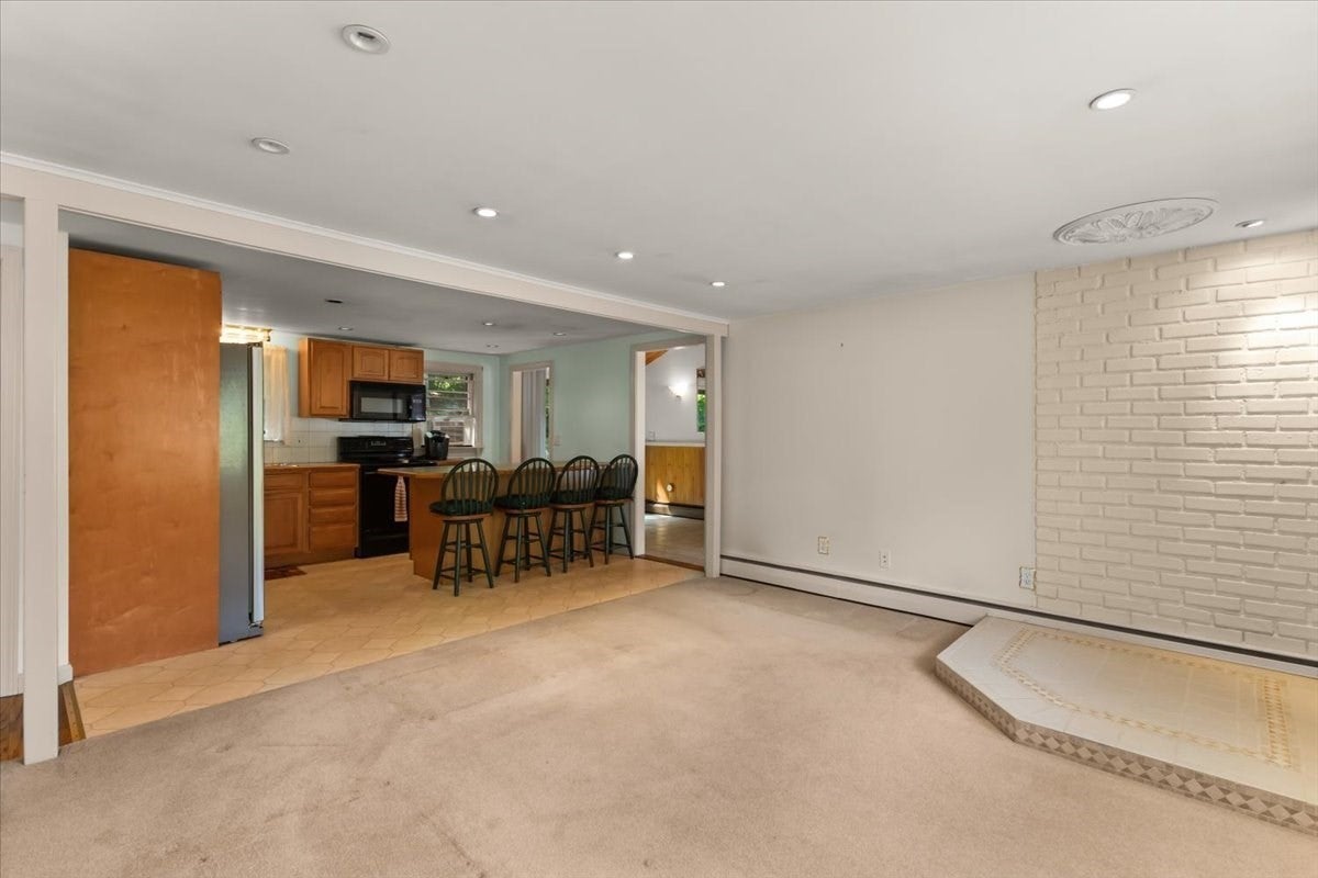 8 Clay Pond Rd, Bourne, MA Photo #11
