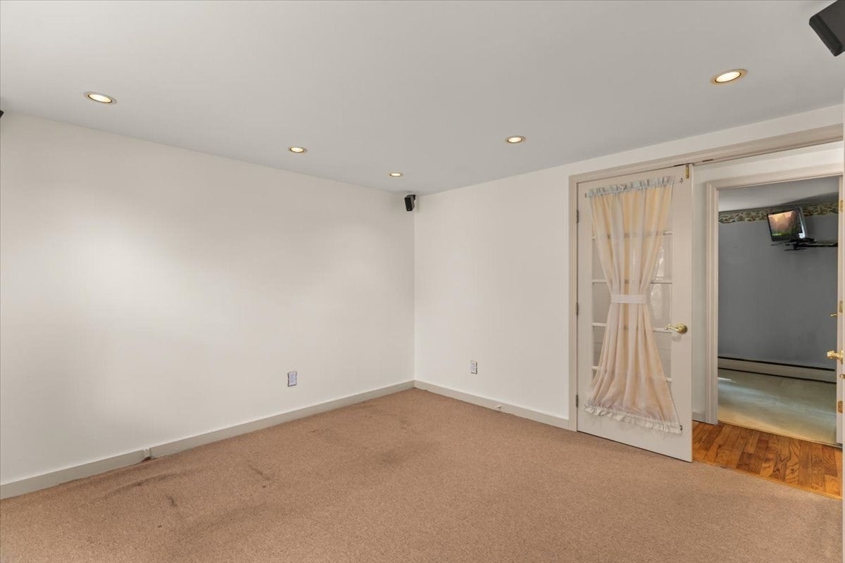 8 Clay Pond Rd, Bourne, MA Photo #16